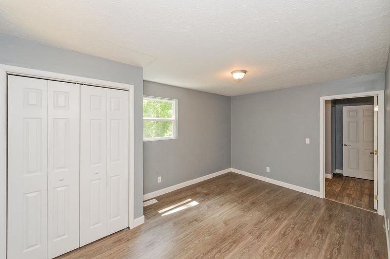 158 Oak Dr, Kingston, TN 37763