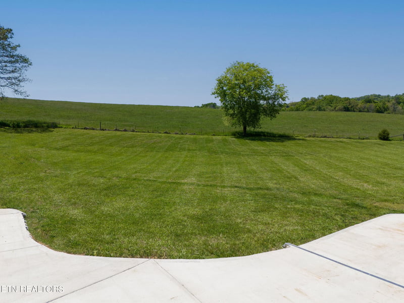 158 Old Hickory Cir, Madisonville, TN 37354