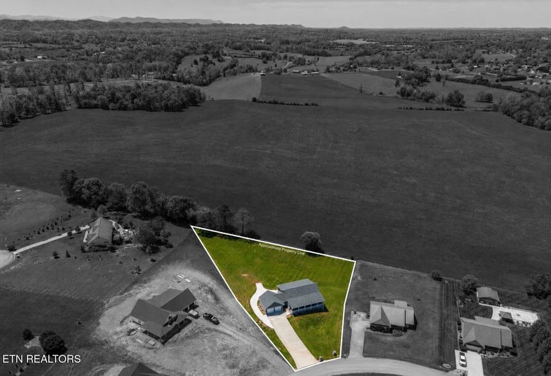 158 Old Hickory Cir, Madisonville, TN 37354