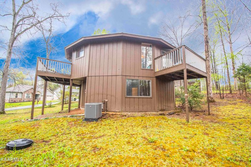 158 Oohleeno Way, Loudon, TN 37774