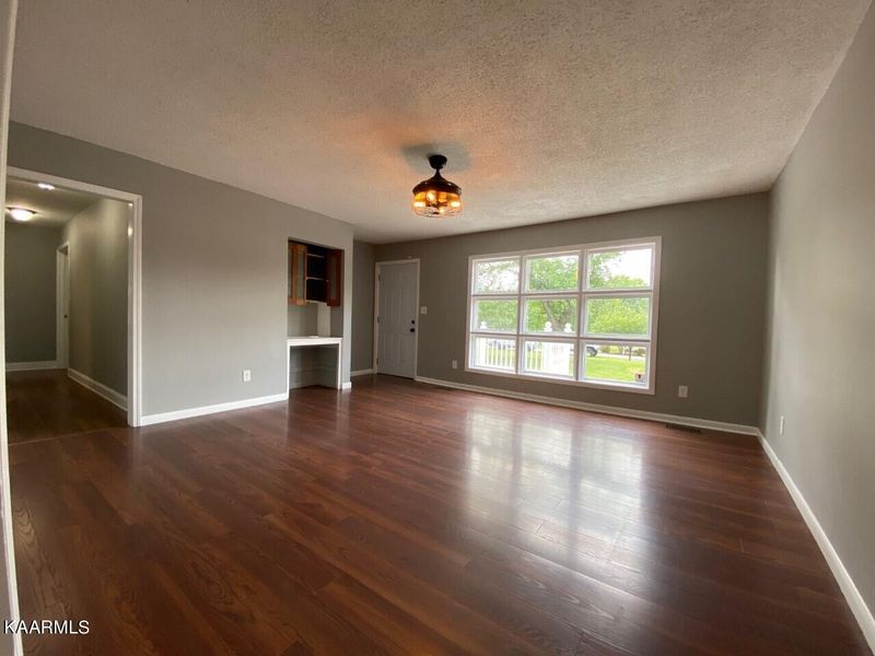 158 Overton Ln, Powell, TN 37849