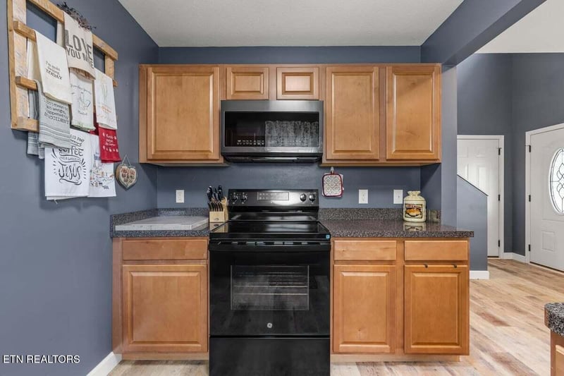 158 Park Ave, Madisonville, TN 37354