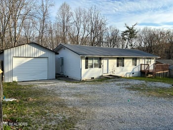 158 Reed Ln, Pioneer, TN 37847