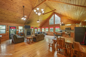1583 Nicoha Blvd, Sevierville, TN 37876