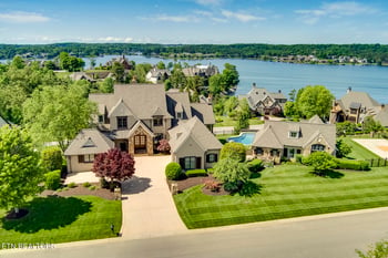15855 Lighthouse Pointe Dr, Lenoir City, TN 37772
