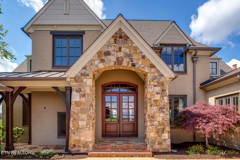 15855 Lighthouse Pointe Dr, Lenoir City, TN 37772