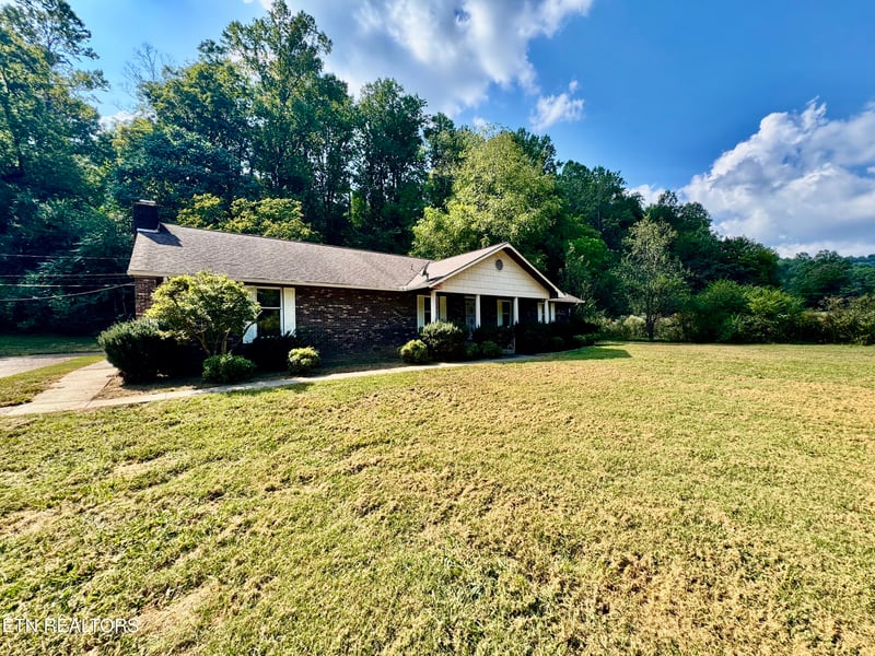 1588 Highway 116, Caryville, TN 37714