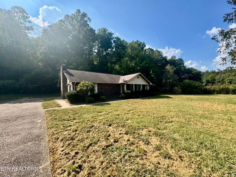 1588 Highway 116, Caryville, TN 37714