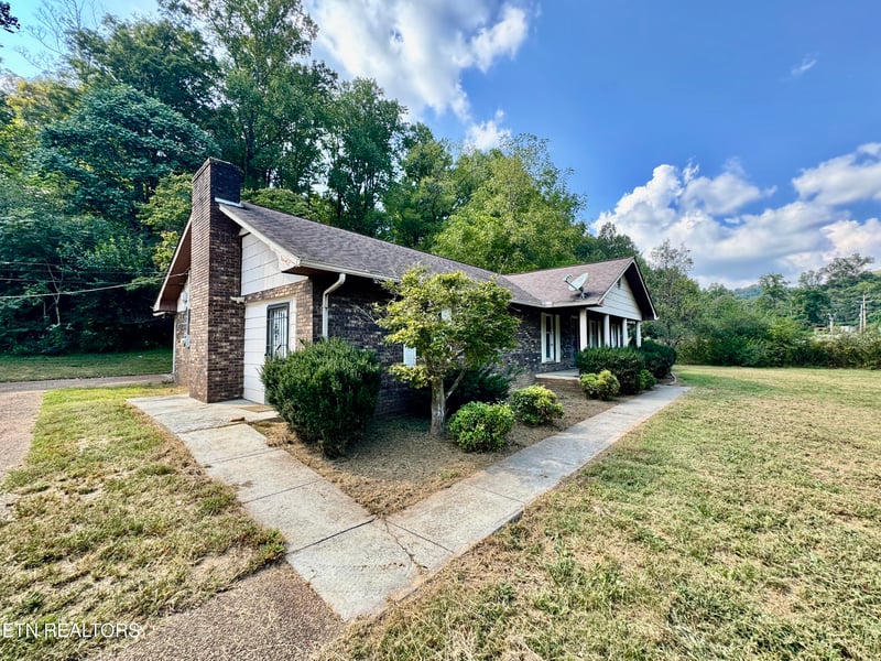 1588 Highway 116, Caryville, TN 37714