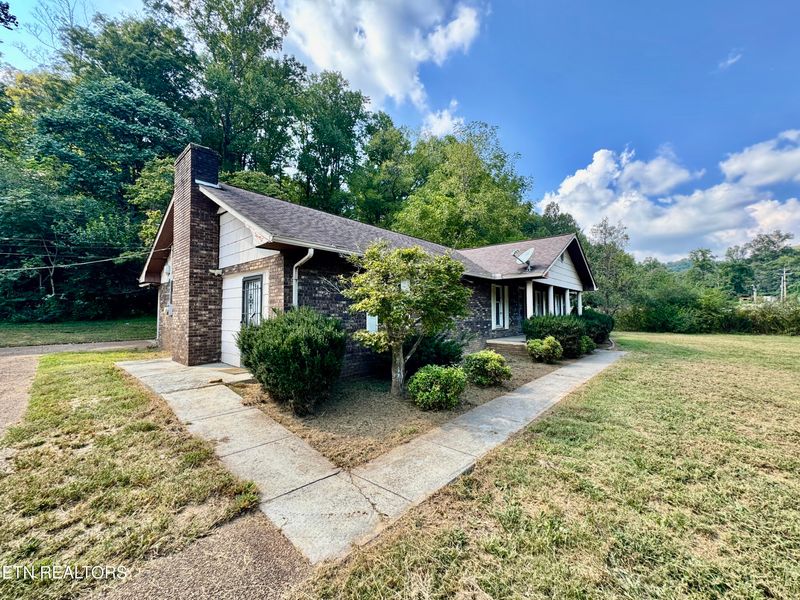 1588 Highway 116, Caryville, TN 37714