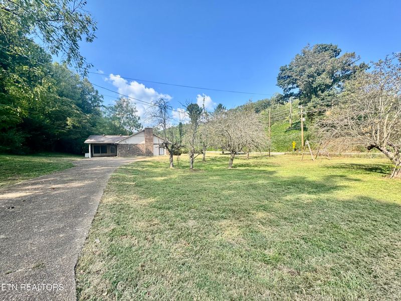 1588 Highway 116, Caryville, TN 37714