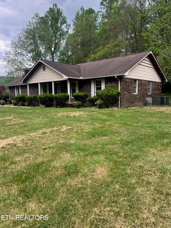 1588 Hwy 116, Caryville, TN 37714