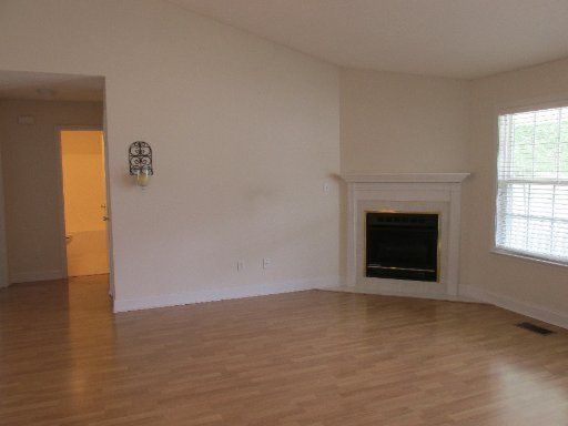 159 Cottonwood Meadow Rd, Powell, TN 37849