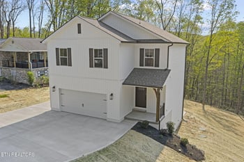 159 Edgewood Heights Ln, Powell, TN 37849