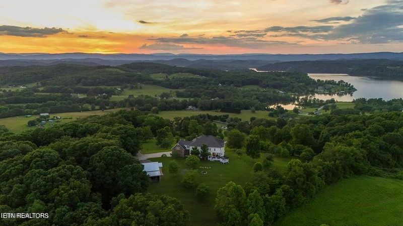159 Farrs Rd, Kingston, TN 37763