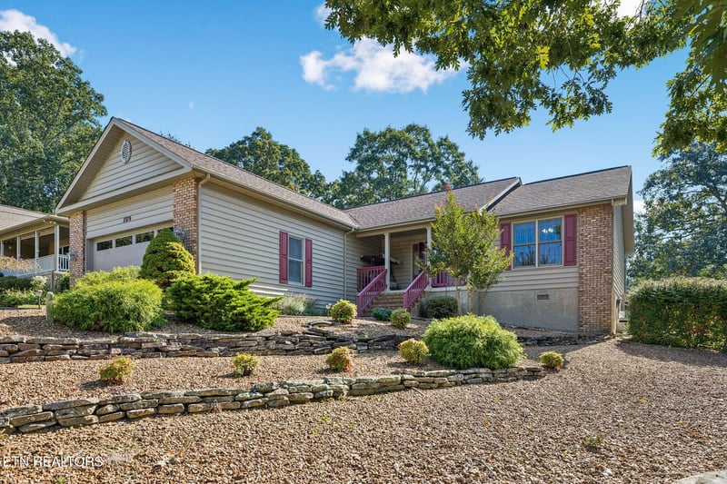 159 Greenwood Rd, Crossville, TN 38558