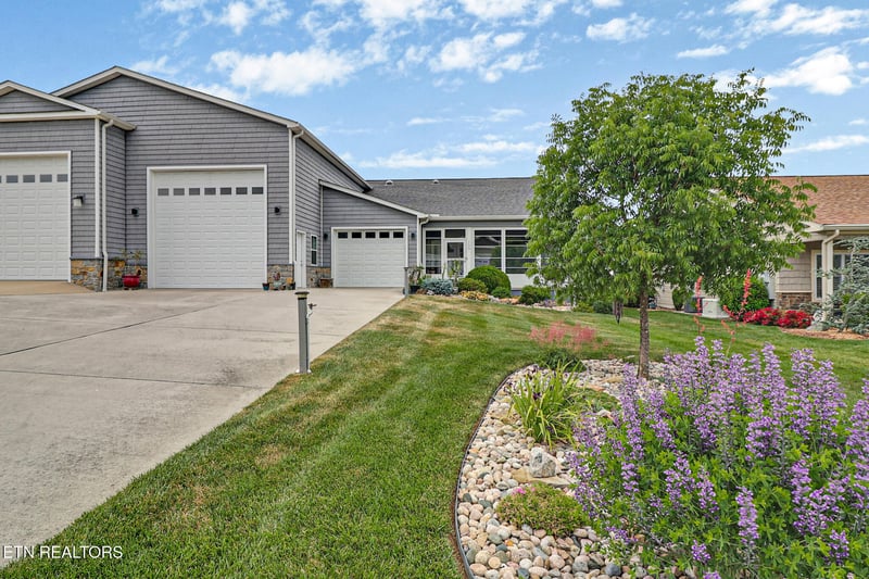159 Holly Tree Dr, Crossville, TN 38555