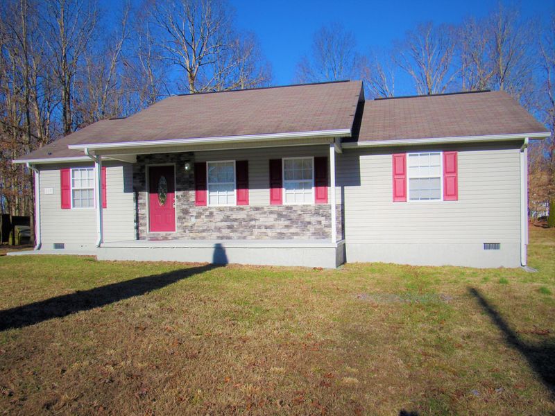 159 Oak Hill Dr, Wartburg, TN 37887