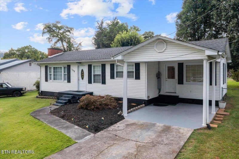 159 Old Lee Hwy, Bean Station, TN 37708