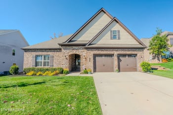 159 Silver Maple St, Lenoir City, TN 37771