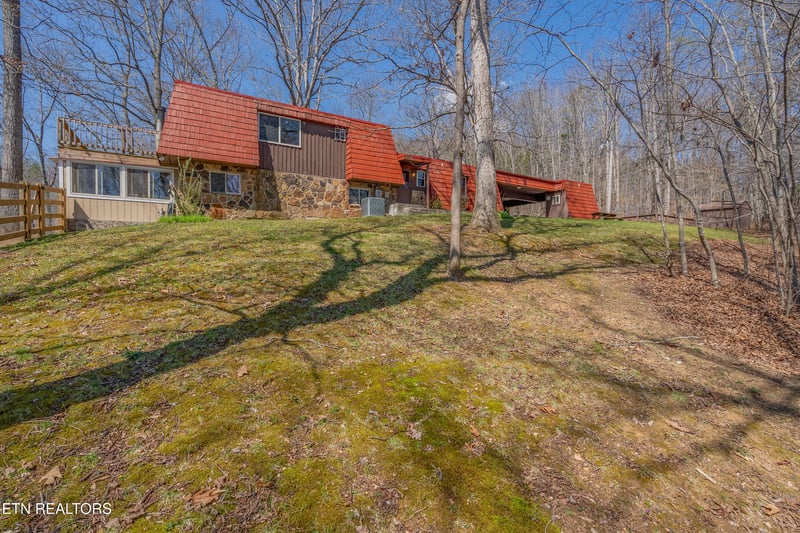 1593 Baker Hwy, Huntsville, TN 37756