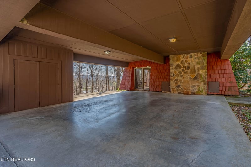 1593 Baker Hwy, Huntsville, TN 37756