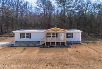 1593 Sweetwater Rd, Philadelphia, TN 37846