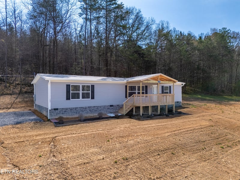 1593 Sweetwater Rd, Philadelphia, TN 37846