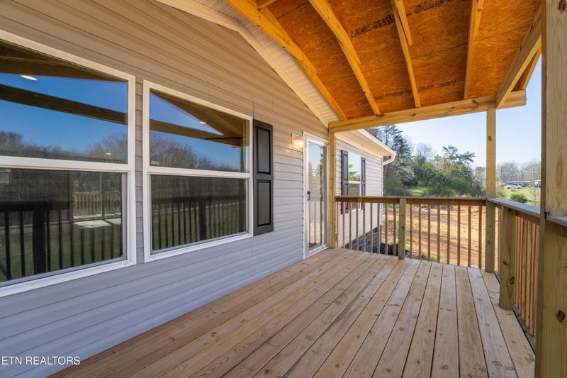 1593 Sweetwater Rd, Philadelphia, TN 37846