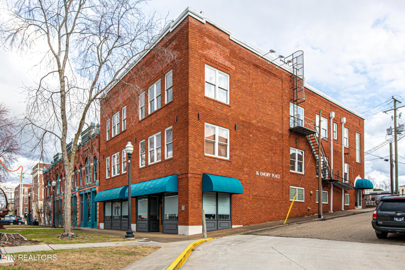 16 Emory Pl #300, Knoxville, TN 37917