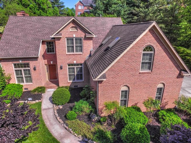 16 Radisson, Oak Ridge, TN 37830