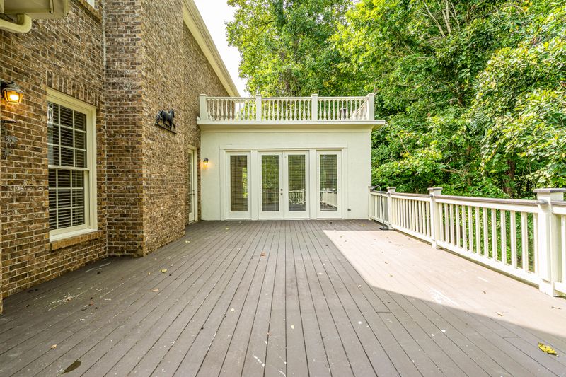 16 Rockingham Ln, Oak Ridge, TN 37830