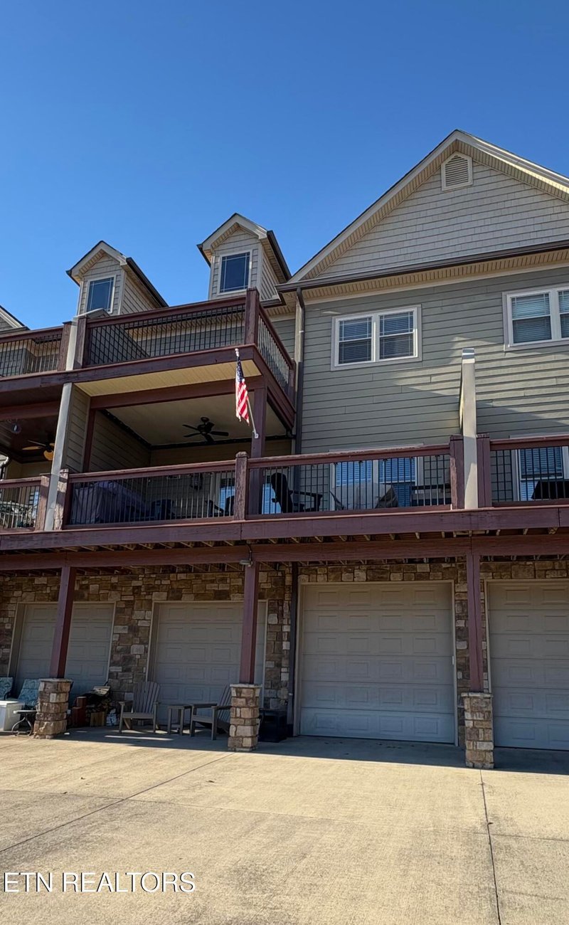 160 Broadleaf #300, Caryville, TN 37714