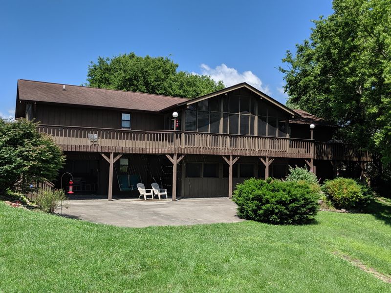 160 Campbell Ln, Clinton, TN 37716