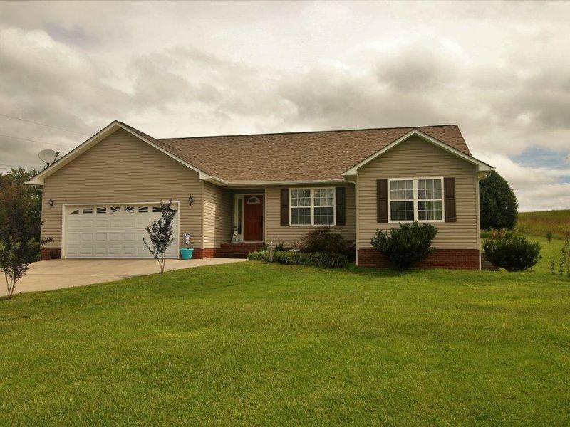 160 Carson Rd, Sweetwater, TN 37874