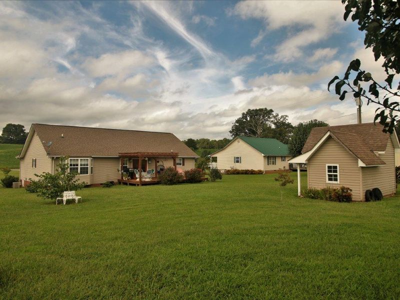 160 Carson Rd, Sweetwater, TN 37874
