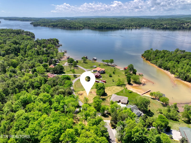 160 Cherokee Cir, Ten Mile, TN 37880