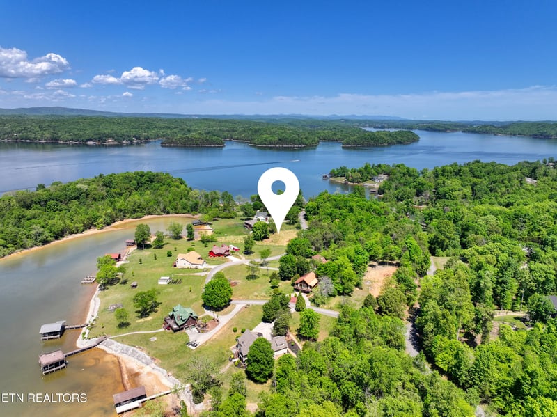 160 Cherokee Cir, Ten Mile, TN 37880