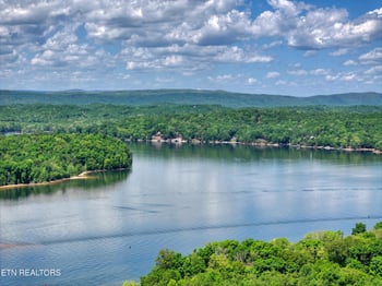 160 Cherokee Cir, Ten Mile, TN 37880