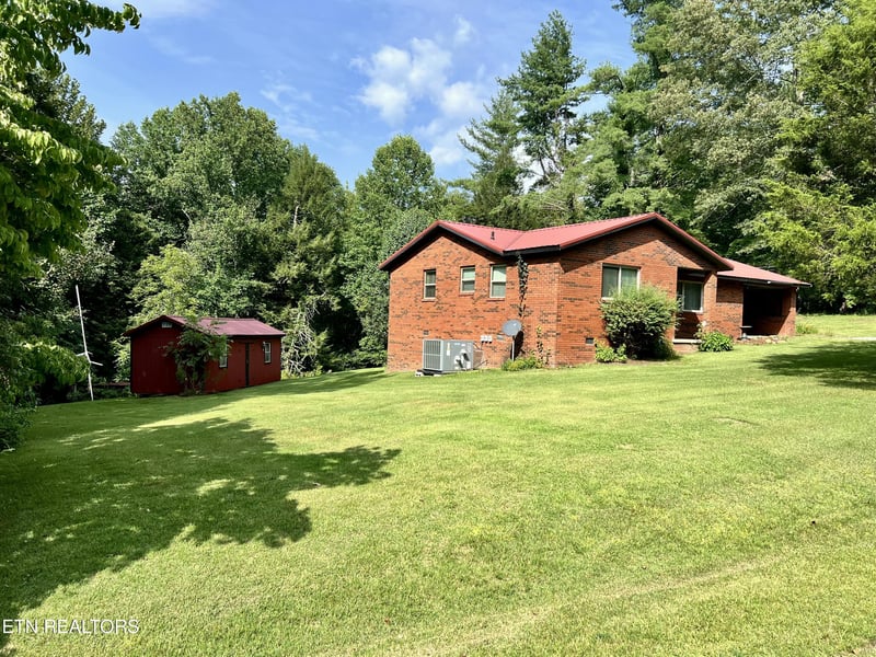 160 Duncan Rd, Helenwood, TN 37755
