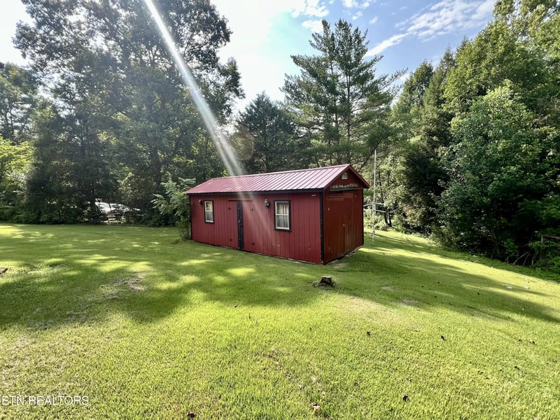 160 Duncan Rd, Helenwood, TN 37755