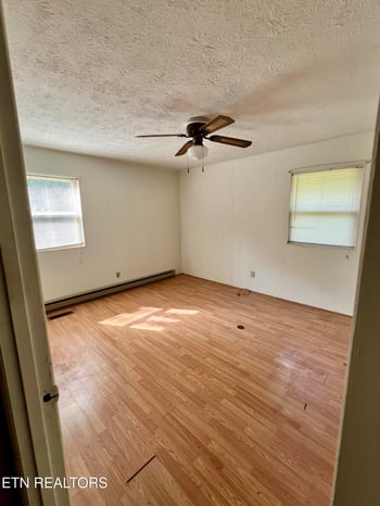 160 Duncan Rd, Helenwood, TN 37755
