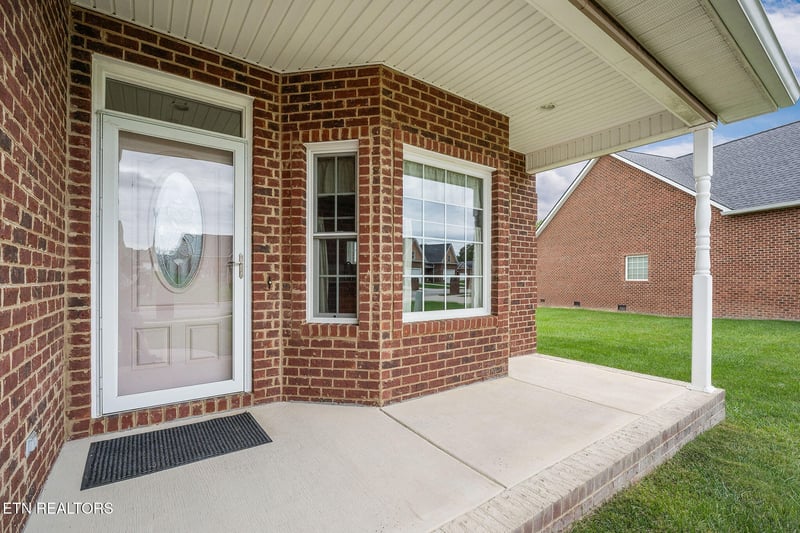 160 Genesis Ave, Crossville, TN 38571