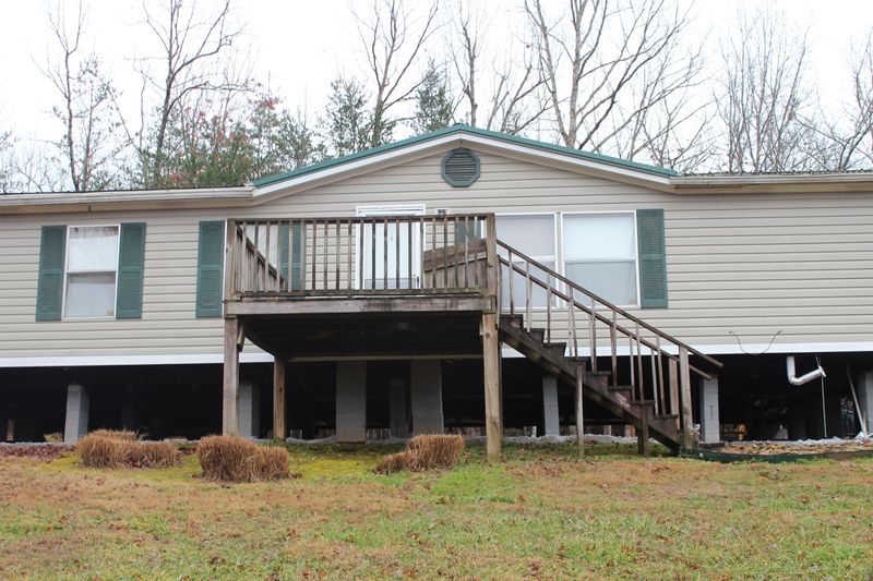 160 Graham Loop, Tellico Plains, TN 37385