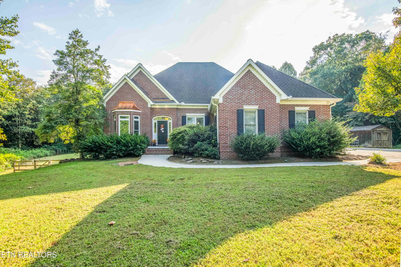 160 Grandview Ln, Clinton, TN 37716