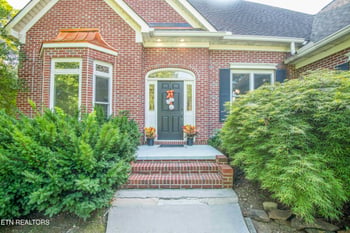 160 Grandview Ln, Clinton, TN 37716