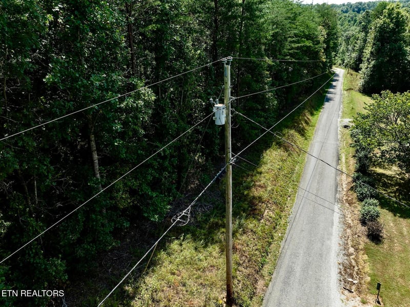 160 John Cox Rd, Deer Lodge, TN 37726