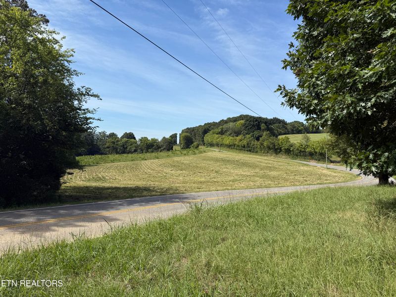 160 Little Shubert Rd, Loudon, TN 37774