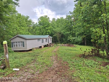 160 Mountain Rd, Tellico Plains, TN 37385