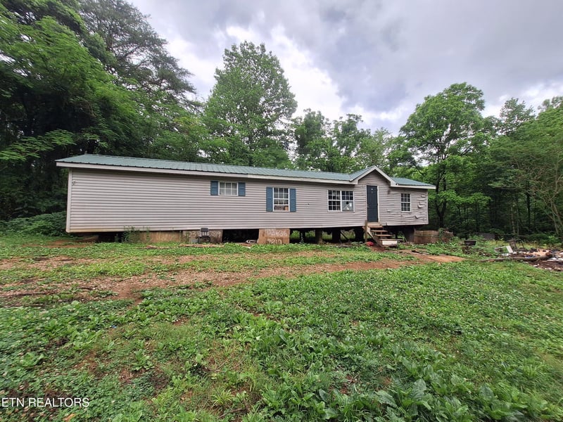 160 Mountain Rd, Tellico Plains, TN 37385